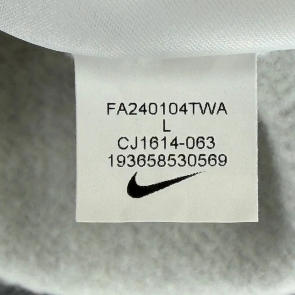 Nike classic crewneck